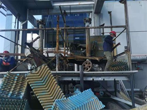 工業(yè)冷卻塔應該如何正確選型及維護方法,工業(yè)冷卻塔安裝過程